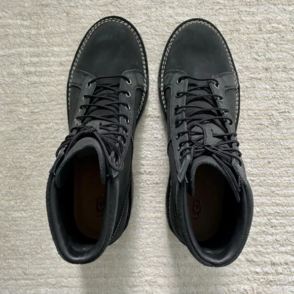 Uggs boots Camino Monkey Men's Suede Black size 11.5